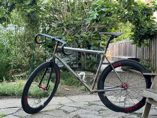 0A56D916-80D5-4991-A3E6-981E9E162776_1_105_c